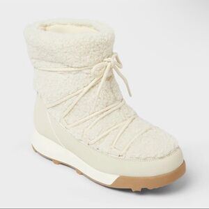 All in Motion Women’s Cara Boots with Memory Foam Insole - Cream